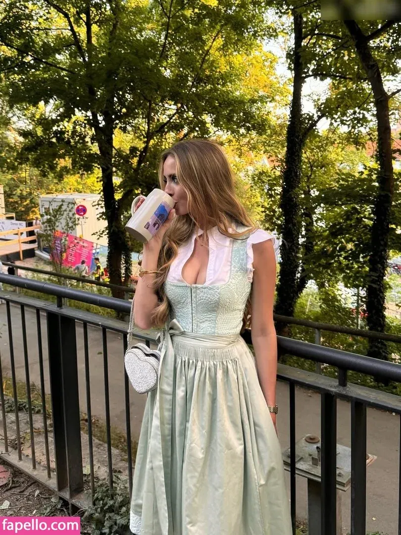 Lea Katharina Maria Onlyfans Photo Gallery 