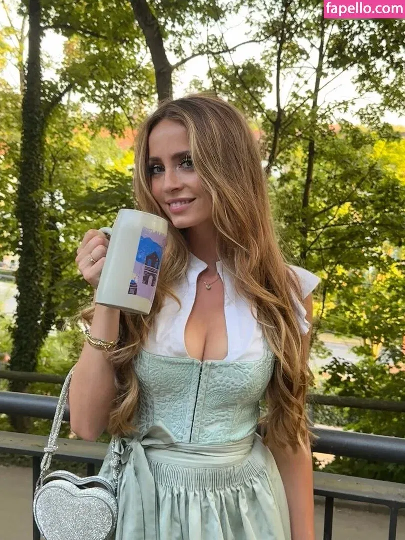 Lea Katharina Maria Onlyfans Photo Gallery 