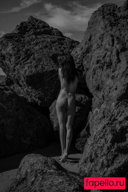 Elena Fernandes Nude Onlyfans Photo 12