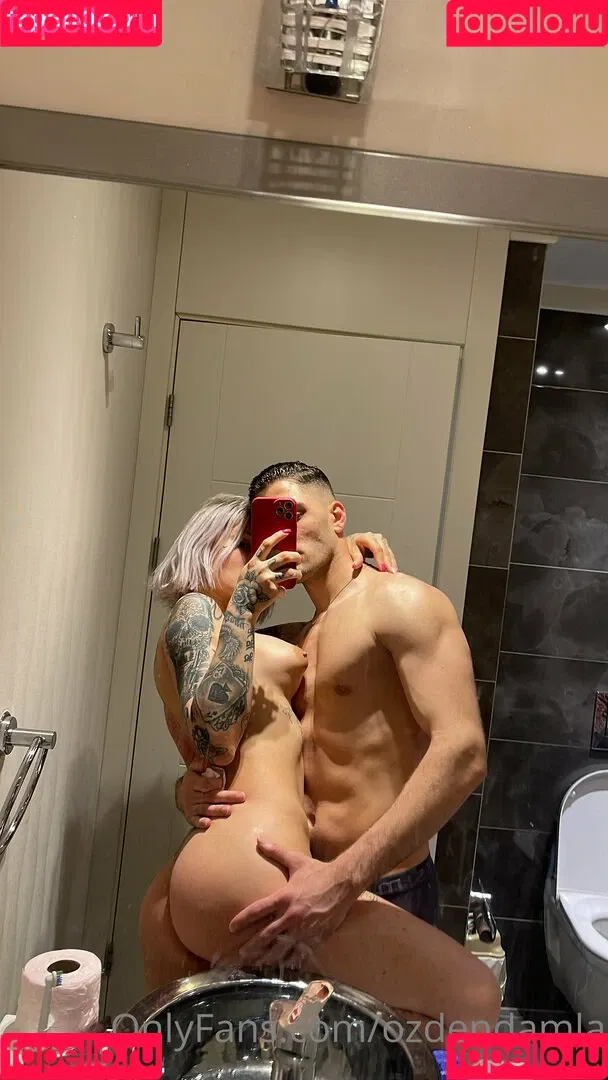 damlaozden Onlyfans Photo Gallery 
