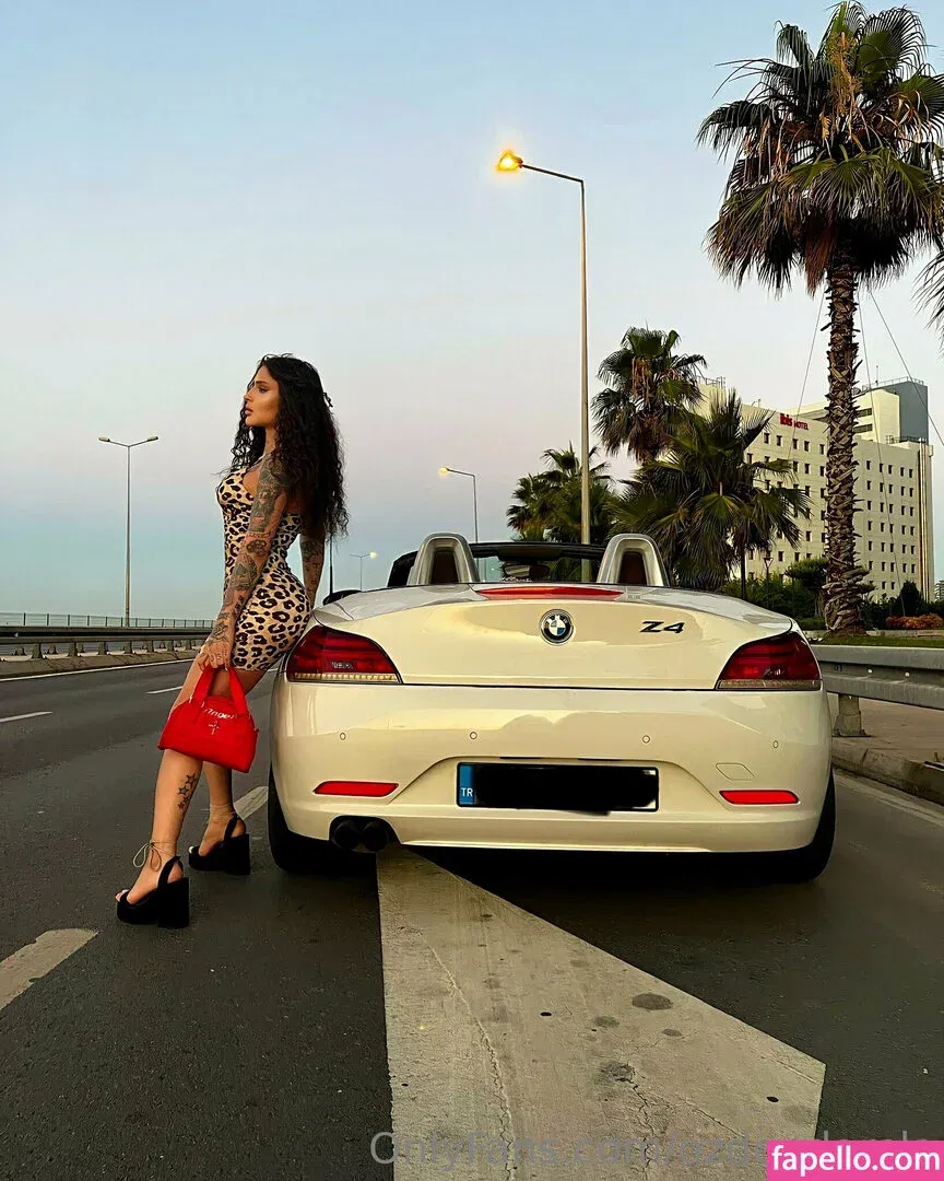 damlaozden Onlyfans Photo Gallery 