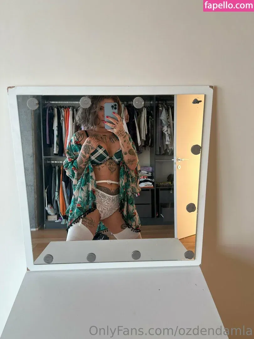 damlaozden Onlyfans Photo Gallery 