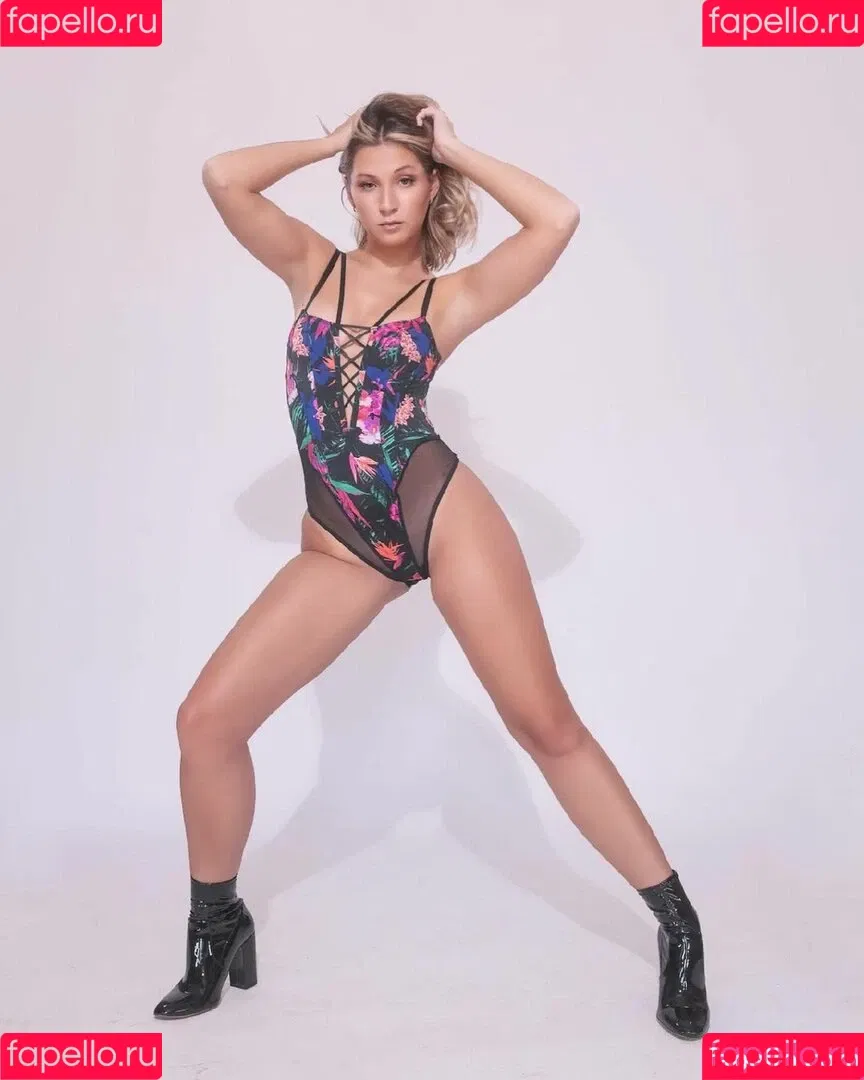 Mackenzie Lubeck Onlyfans Photo Gallery 