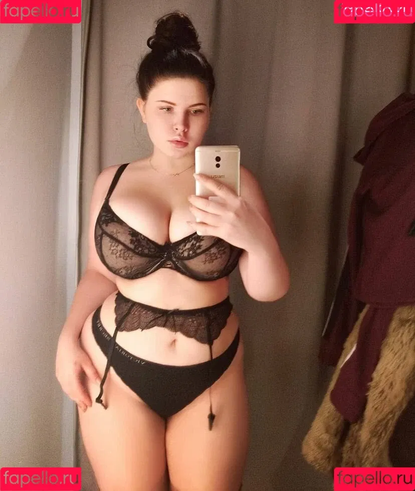 Anna Bernadina Onlyfans Photo Gallery 