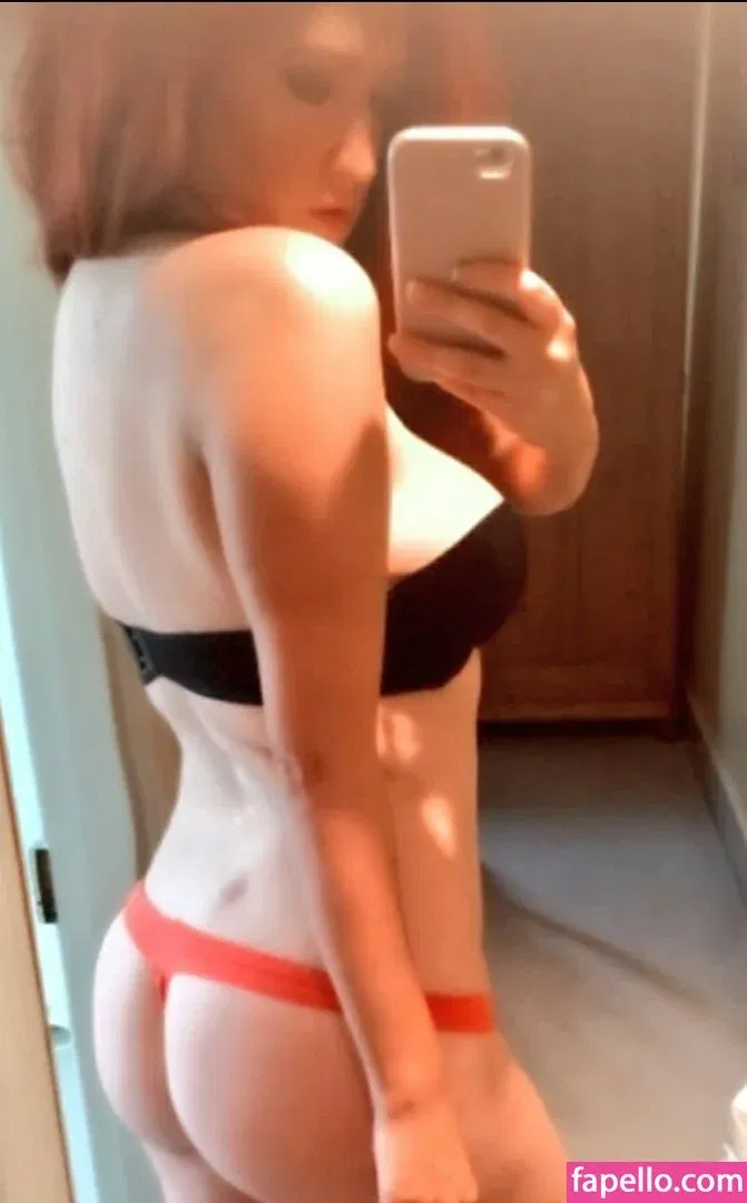 SoCalVal Onlyfans Photo Gallery 