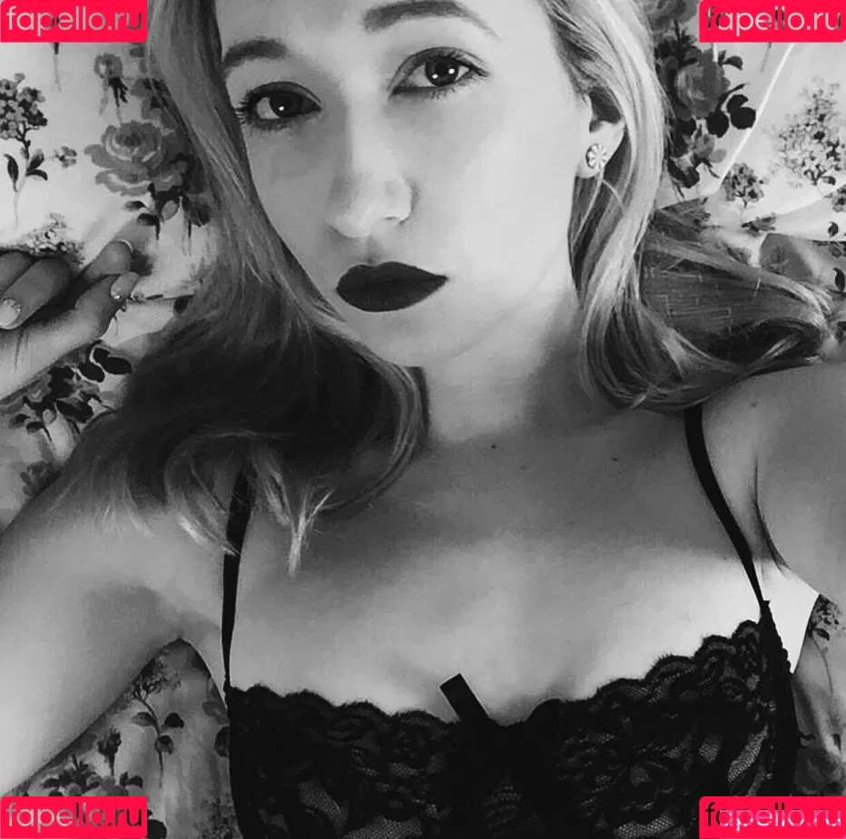 Vixylixxx Onlyfans Photo Gallery 