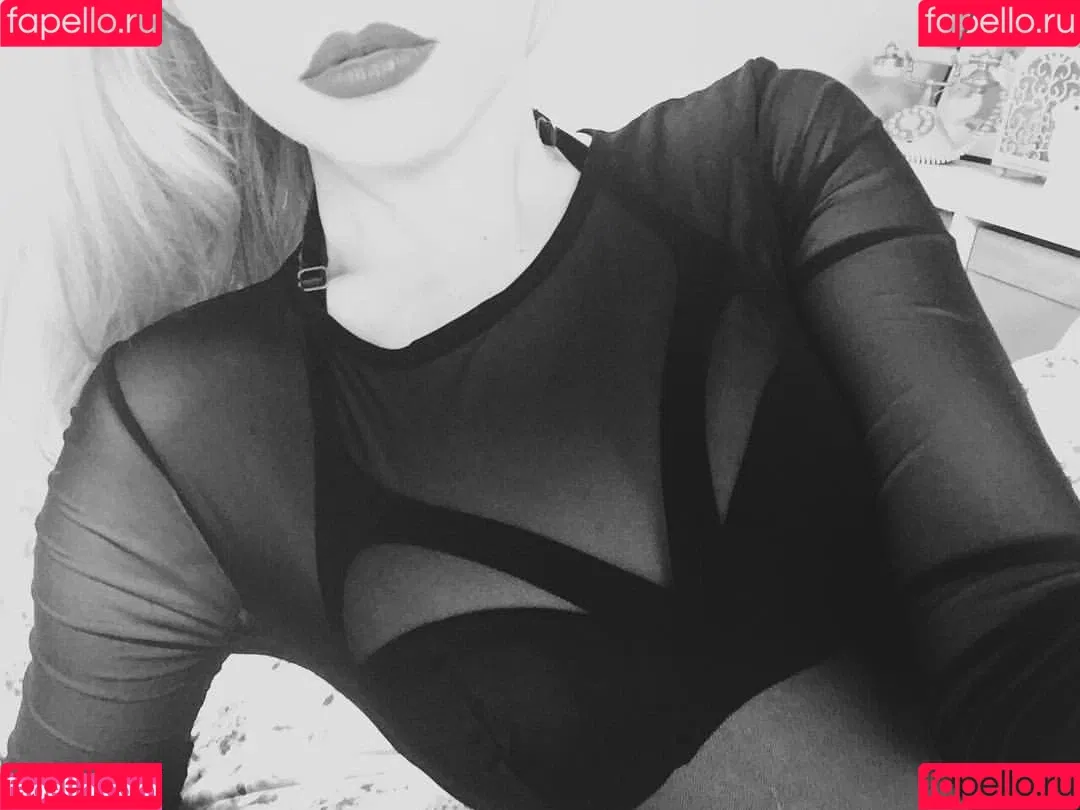 Vixylixxx Onlyfans Photo Gallery 