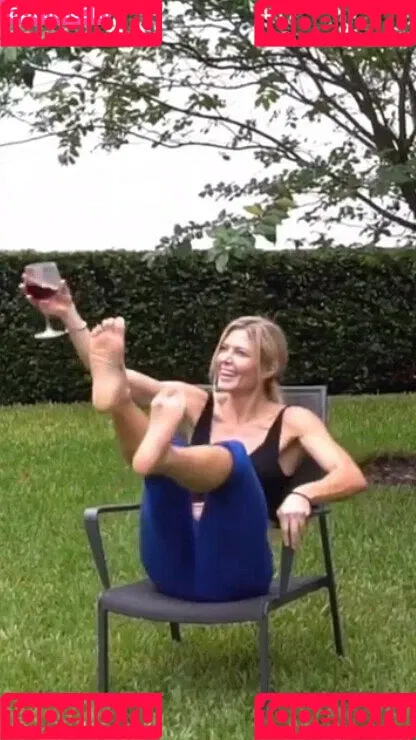 WWE Torrie Wilson Onlyfans Photo Gallery 