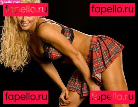 WWE Torrie Wilson Onlyfans Photo Gallery 