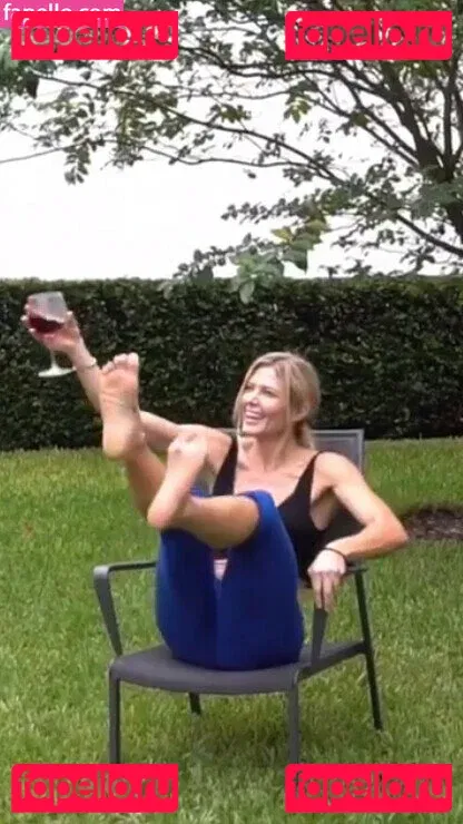 WWE Torrie Wilson Onlyfans Photo Gallery 