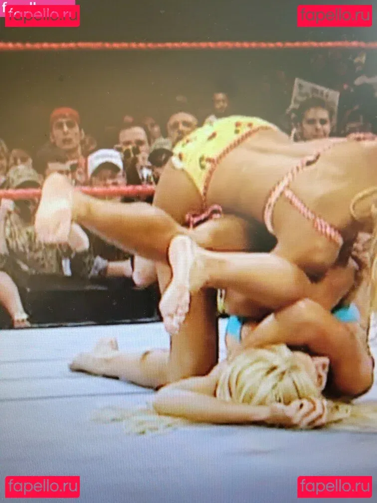 WWE Torrie Wilson Onlyfans Photo Gallery 