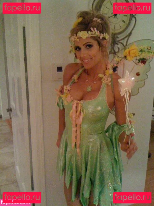 WWE Torrie Wilson Onlyfans Photo Gallery 