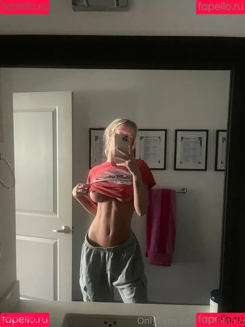 Lexie Wilcox & Lanie Wilcox Onlyfans Photo Gallery 