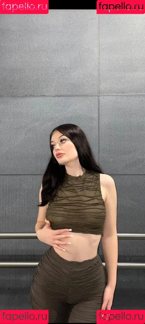 lauraa_.fl Onlyfans Photo Gallery 