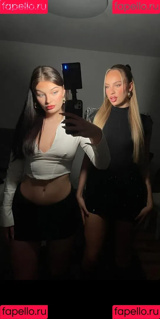lauraa_.fl Onlyfans Photo Gallery 