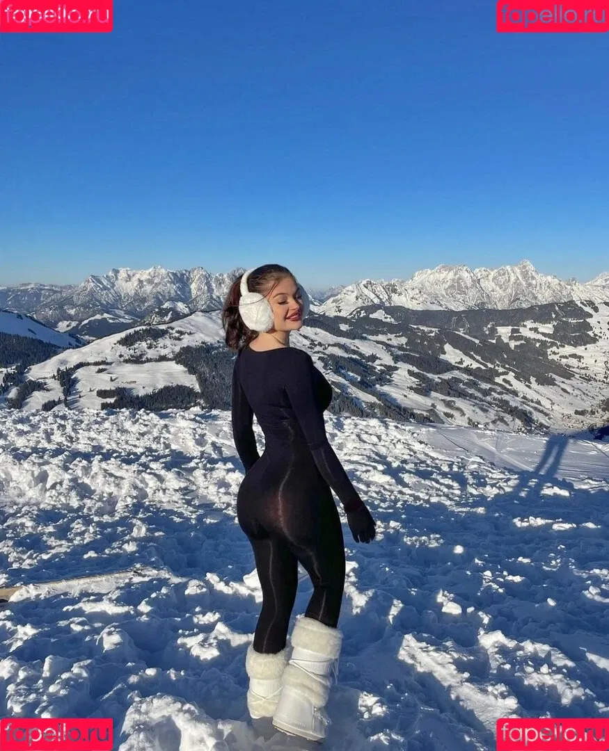 lauraa_.fl Onlyfans Photo Gallery 