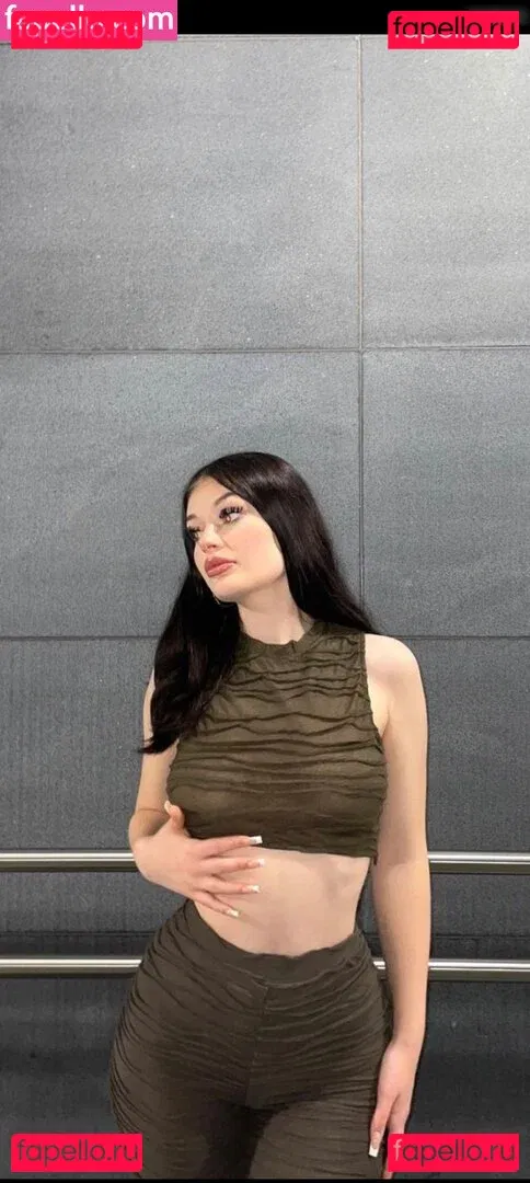 lauraa_.fl Onlyfans Photo Gallery 