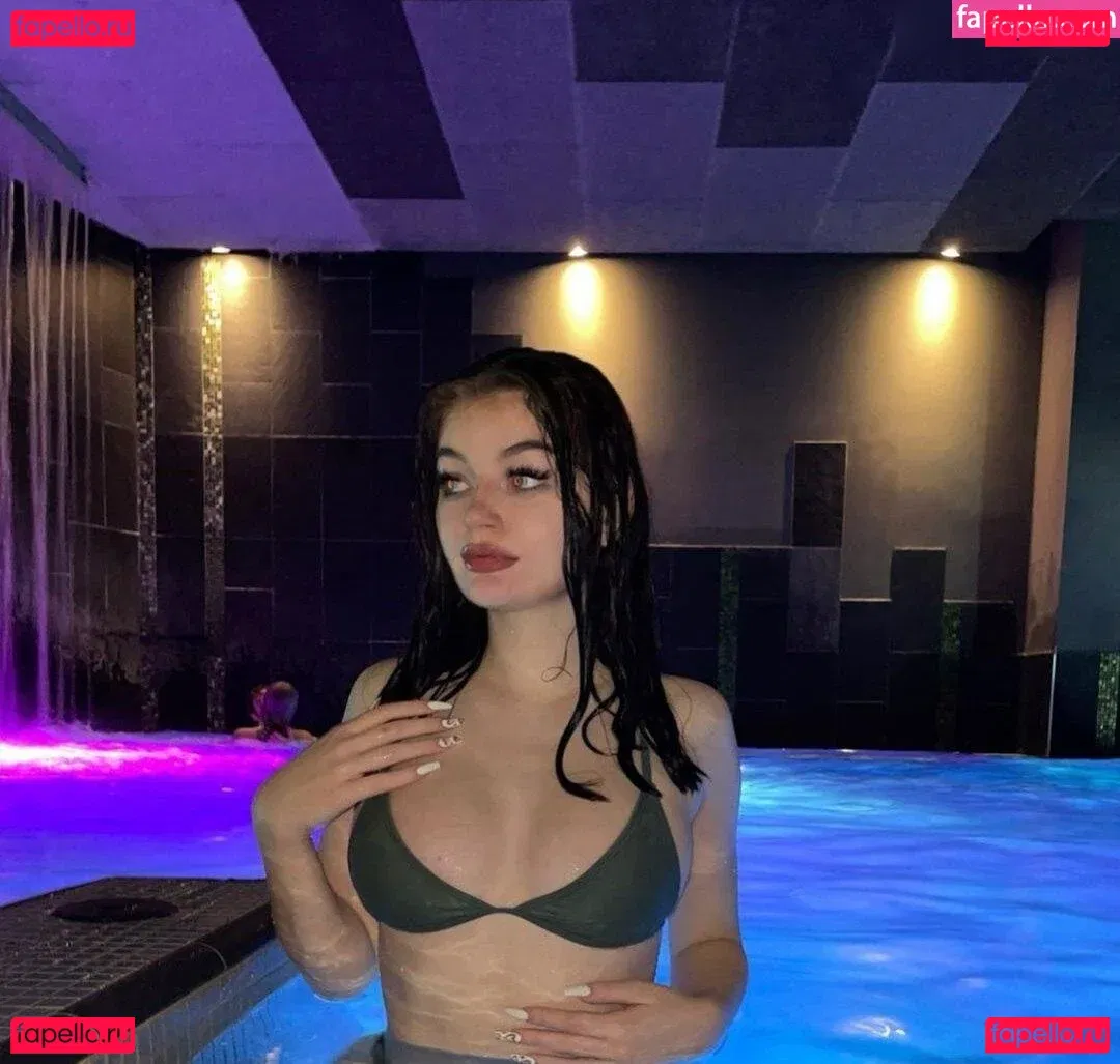 lauraa_.fl Onlyfans Photo Gallery 