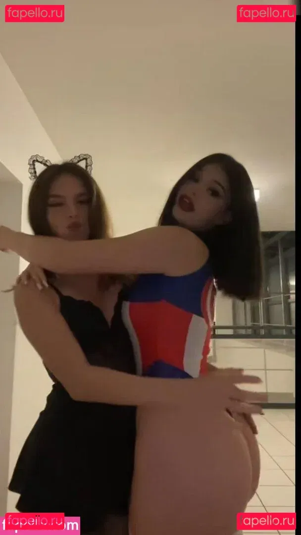 lauraa_.fl Onlyfans Photo Gallery 