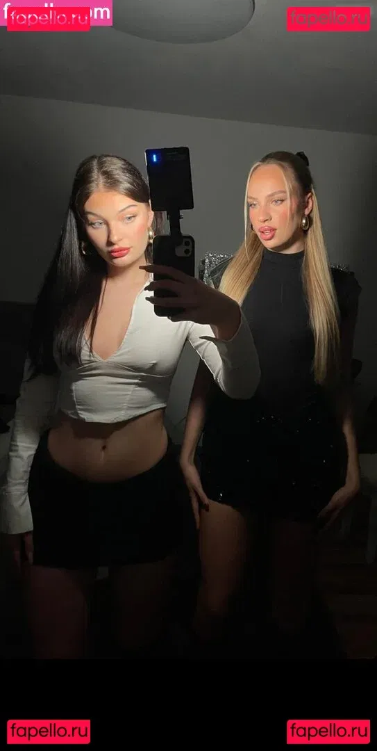 lauraa_.fl Onlyfans Photo Gallery 