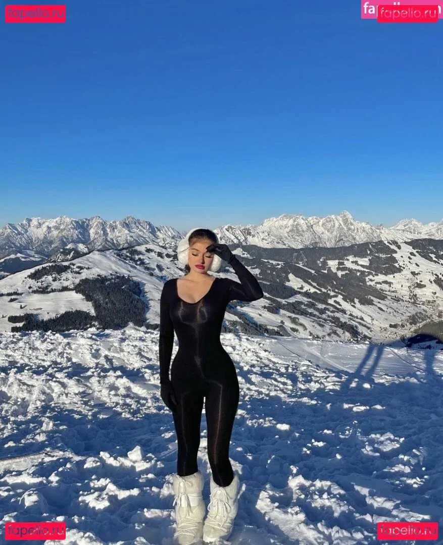 lauraa_.fl Onlyfans Photo Gallery 