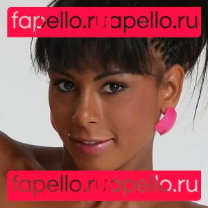 Isabella Chrystin Onlyfans Photo Gallery 