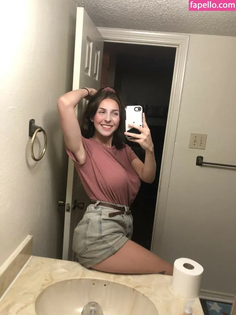 megami Onlyfans Photo Gallery 