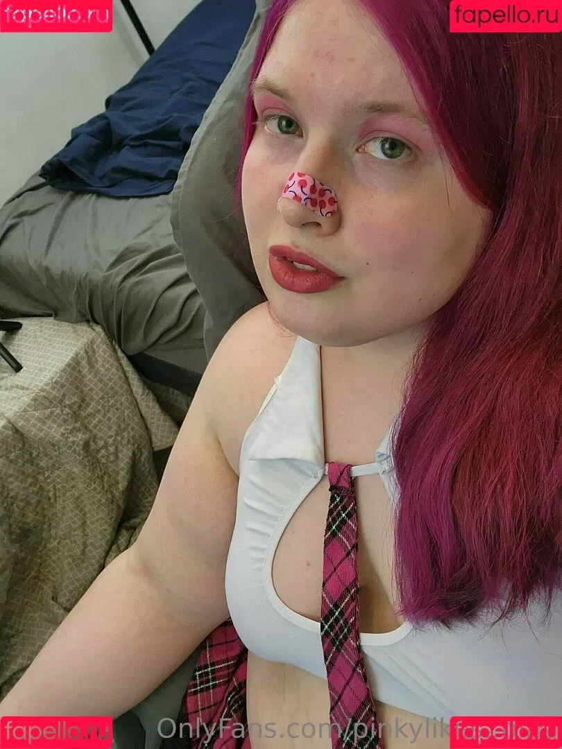 pinkylikes2play Onlyfans Photo Gallery 