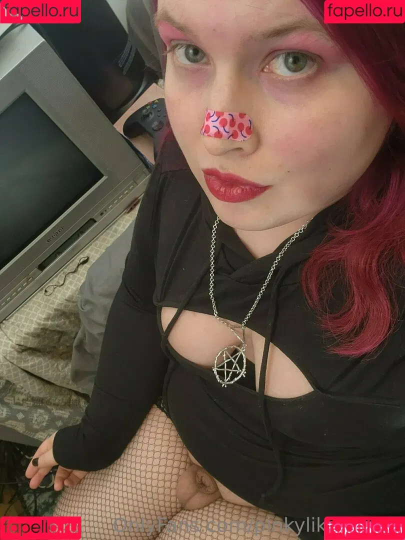 pinkylikes2play Onlyfans Photo Gallery 