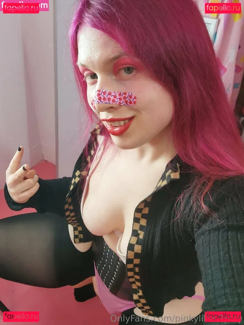 pinkylikes2play Onlyfans Photo Gallery 