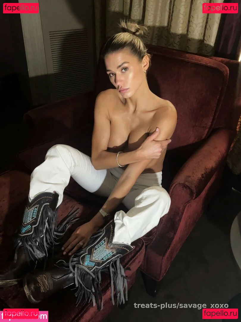 Savannah Huggins Onlyfans Photo Gallery 