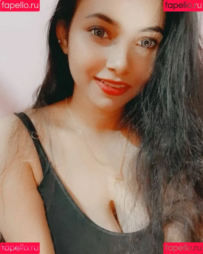 Aarohi Verma Onlyfans Photo Gallery 