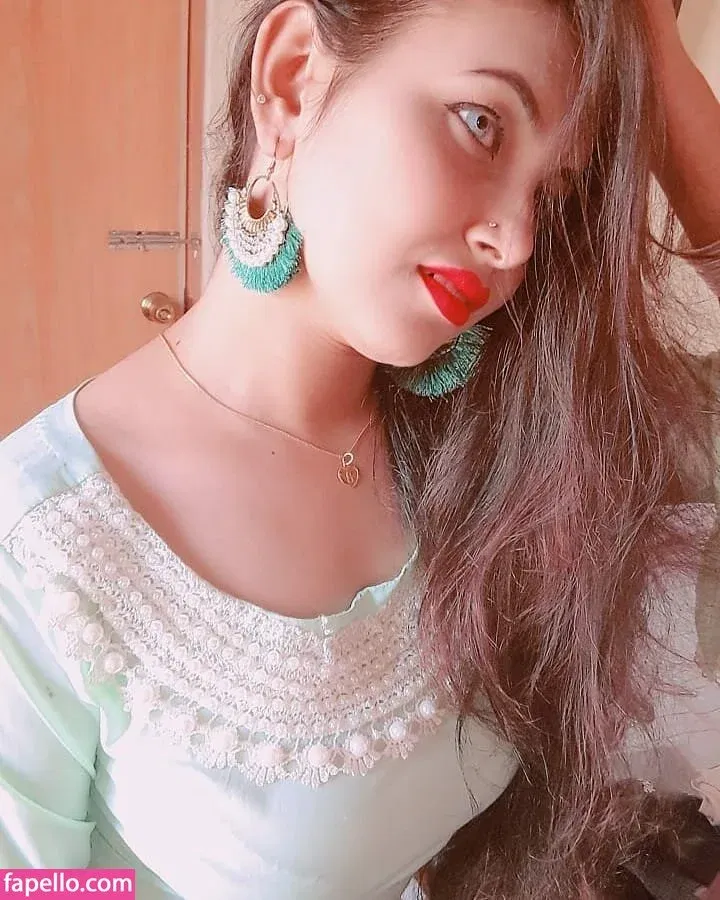 Aarohi Verma Onlyfans Photo Gallery 