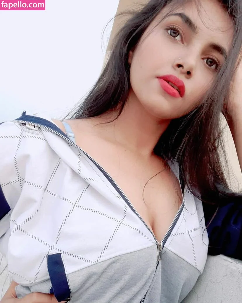 Aarohi Verma Onlyfans Photo Gallery 