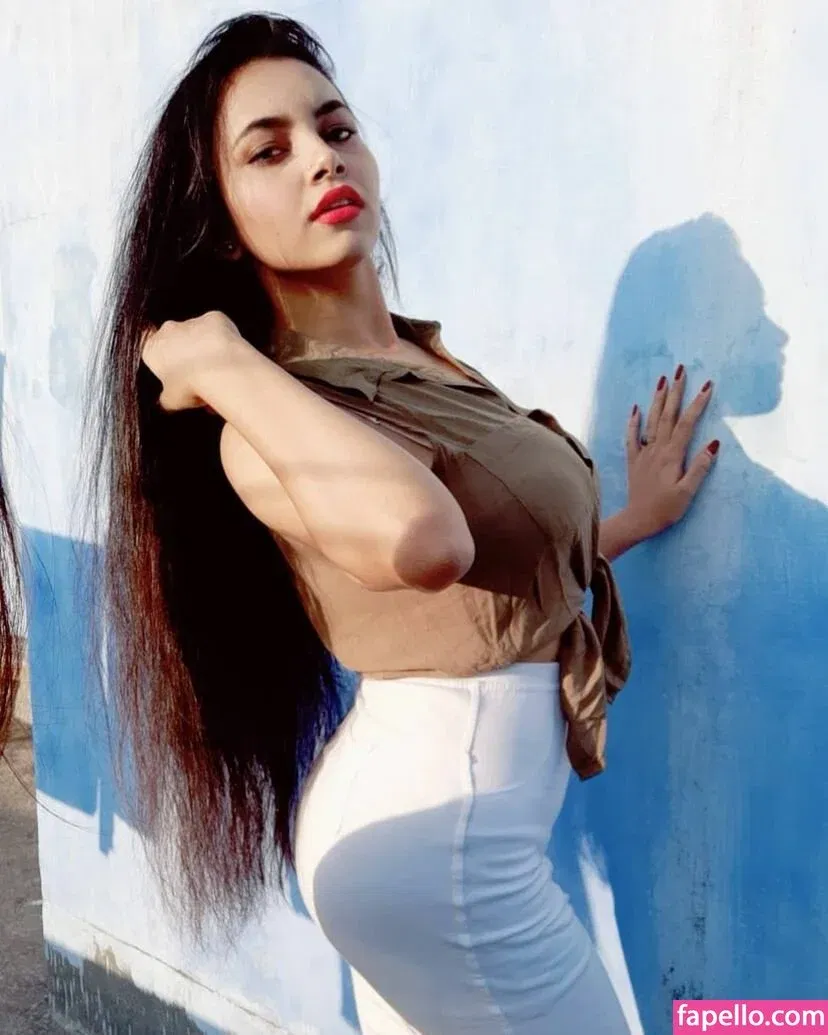 Aarohi Verma Onlyfans Photo Gallery 