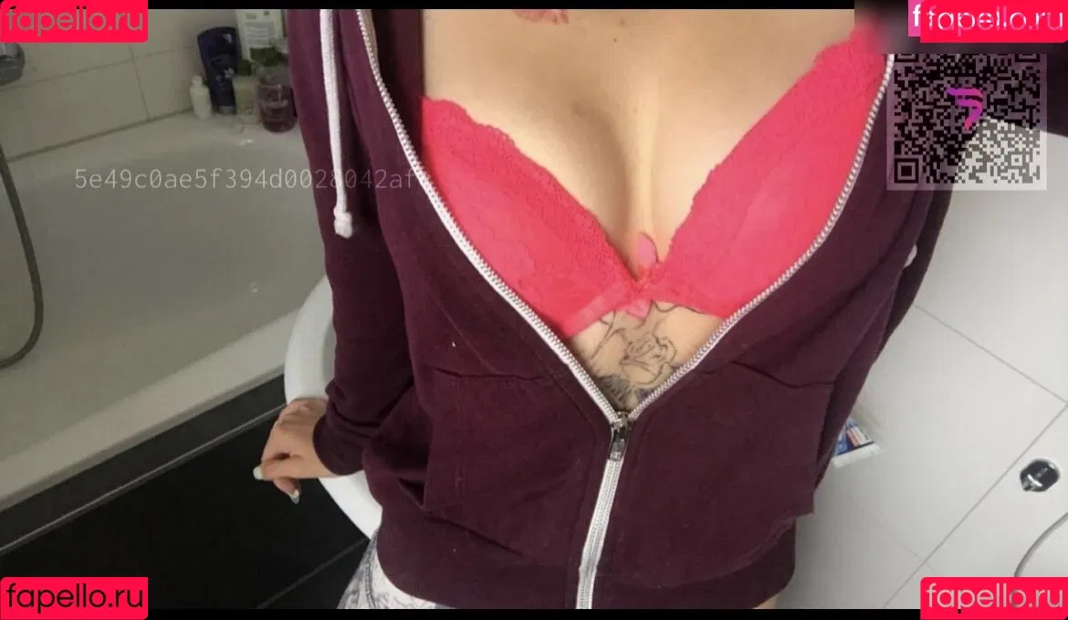 Lisa Sheepi Onlyfans Photo Gallery 