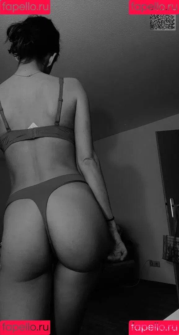Lisa Sheepi Onlyfans Photo Gallery 