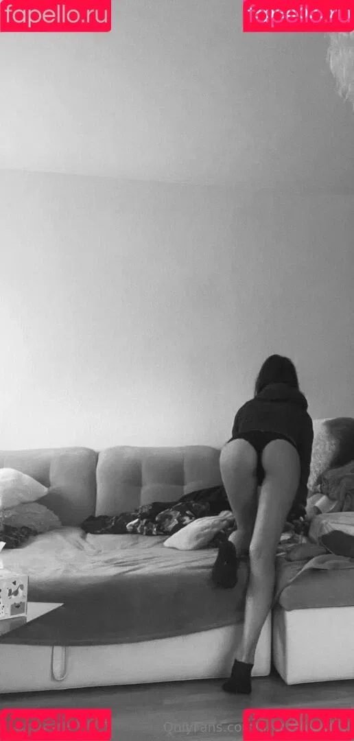 Lisa Sheepi Onlyfans Photo Gallery 