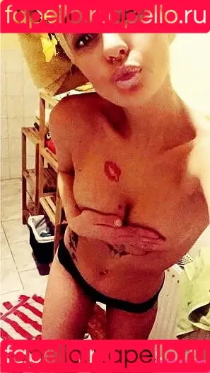 Lisa Sheepi Onlyfans Photo Gallery 
