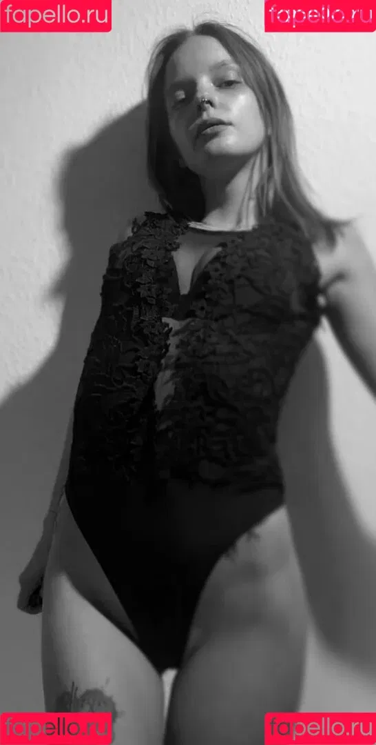 Lisa Sheepi Onlyfans Photo Gallery 