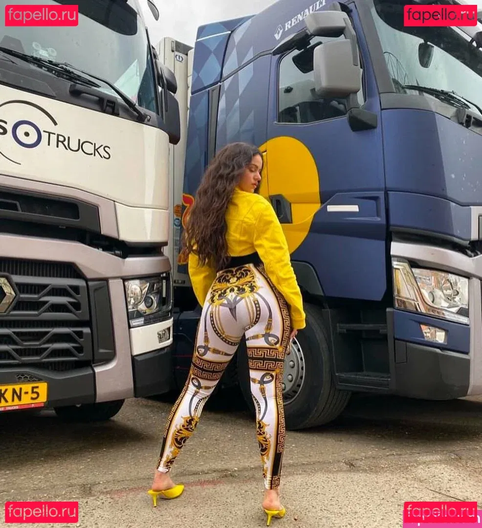 Rosalia Onlyfans Photo Gallery 