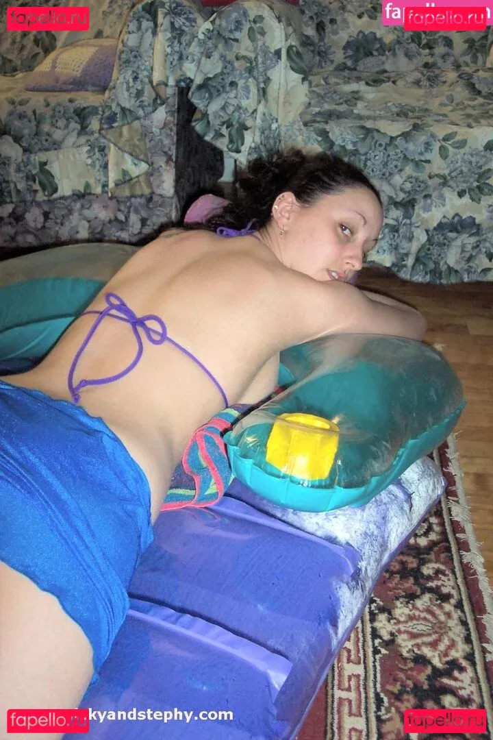 One Click Vicky Onlyfans Photo Gallery 