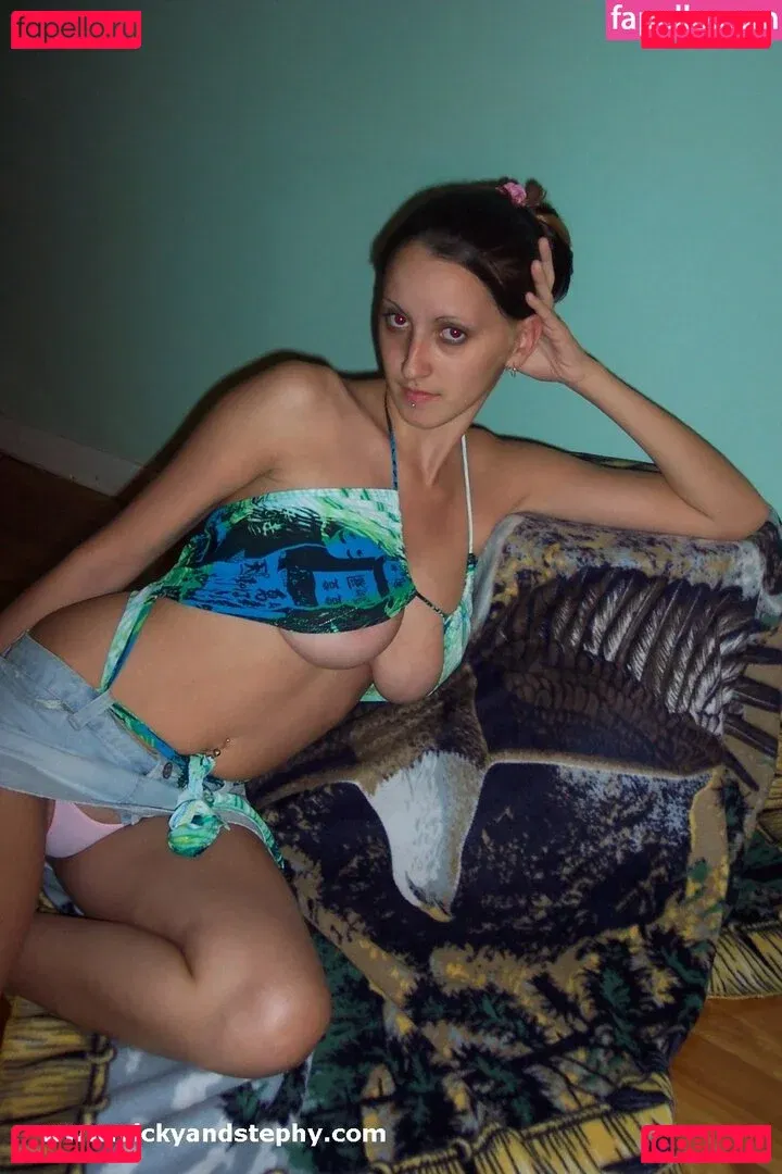 One Click Vicky Onlyfans Photo Gallery 