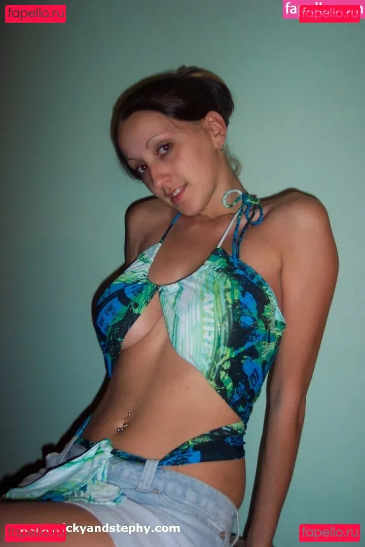 One Click Vicky Onlyfans Photo Gallery 