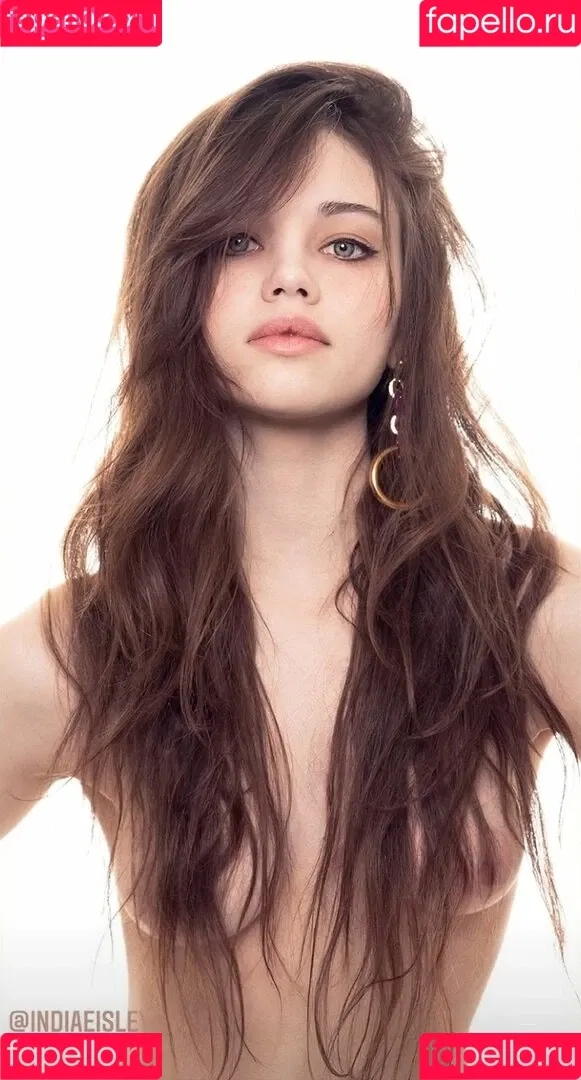 India Eisley Onlyfans Photo Gallery 
