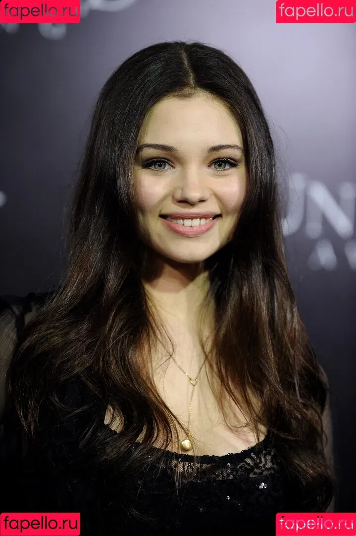 India Eisley Onlyfans Photo Gallery 