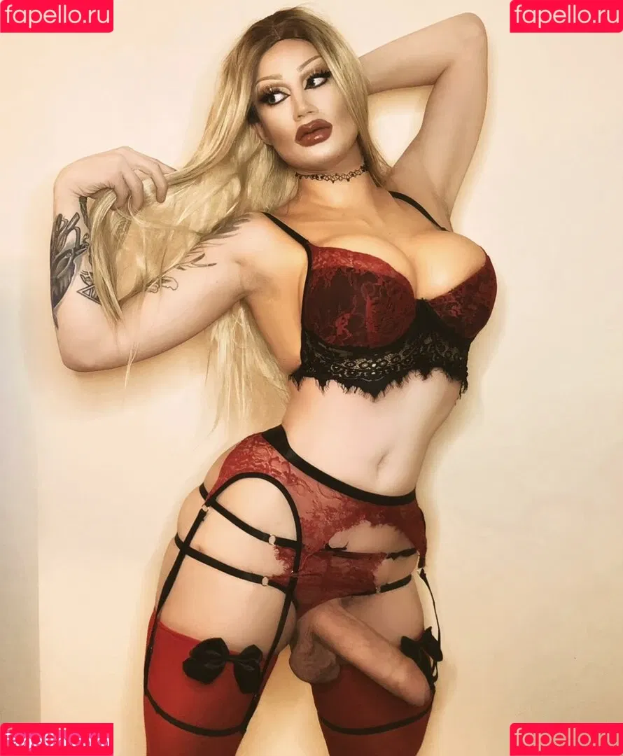 Roman Rose Onlyfans Photo Gallery 