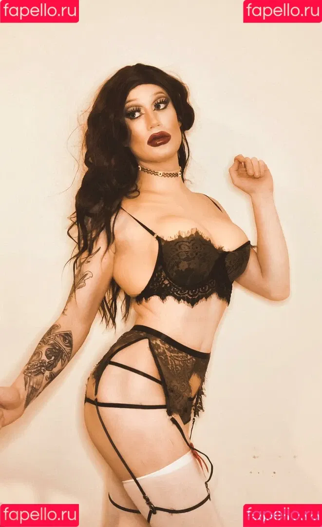 Roman Rose Onlyfans Photo Gallery 