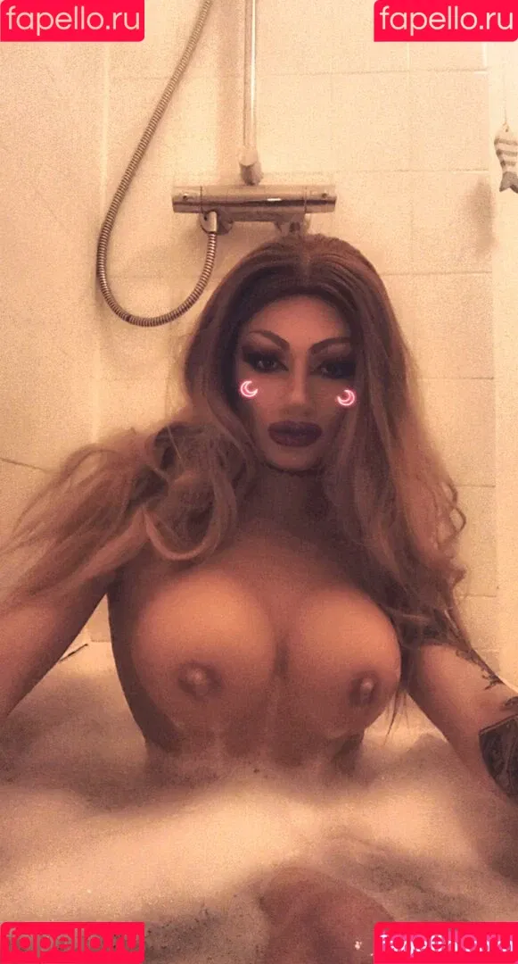 Roman Rose Onlyfans Photo Gallery 