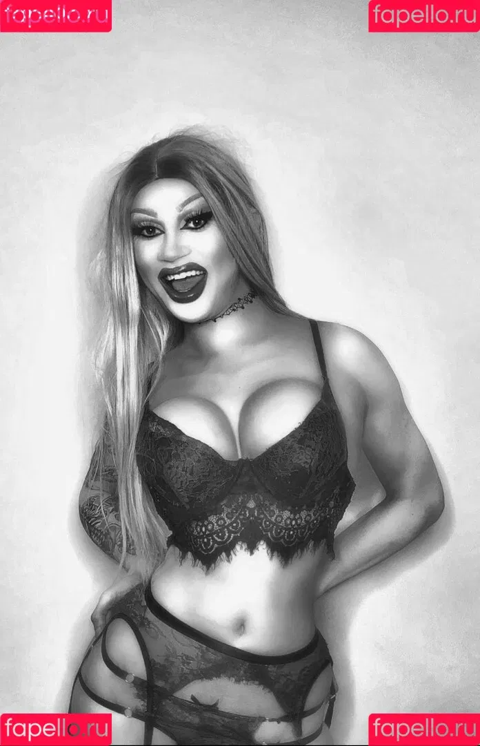 Roman Rose Onlyfans Photo Gallery 